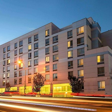 Springhill Suites By Marriott New York Laguardia Airport Extérieur photo