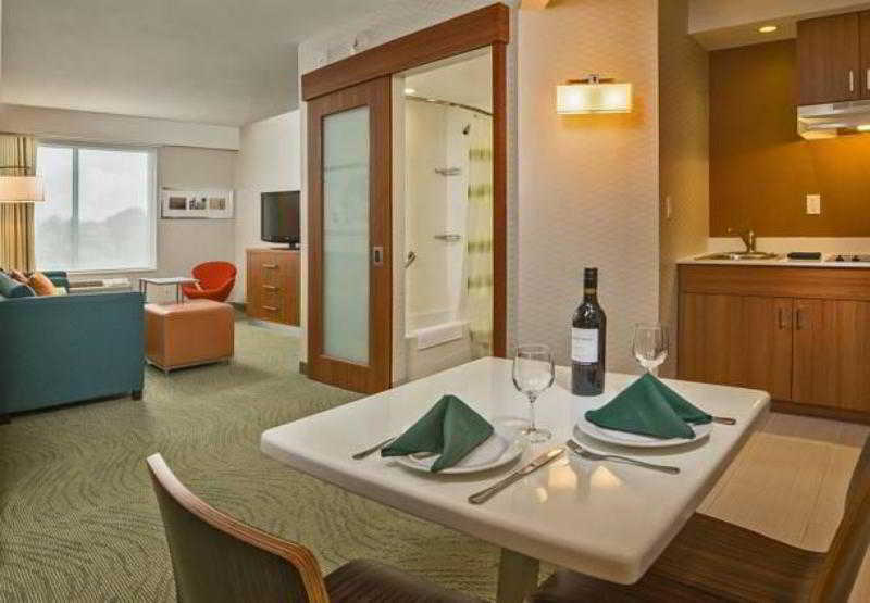 Springhill Suites By Marriott New York Laguardia Airport Extérieur photo