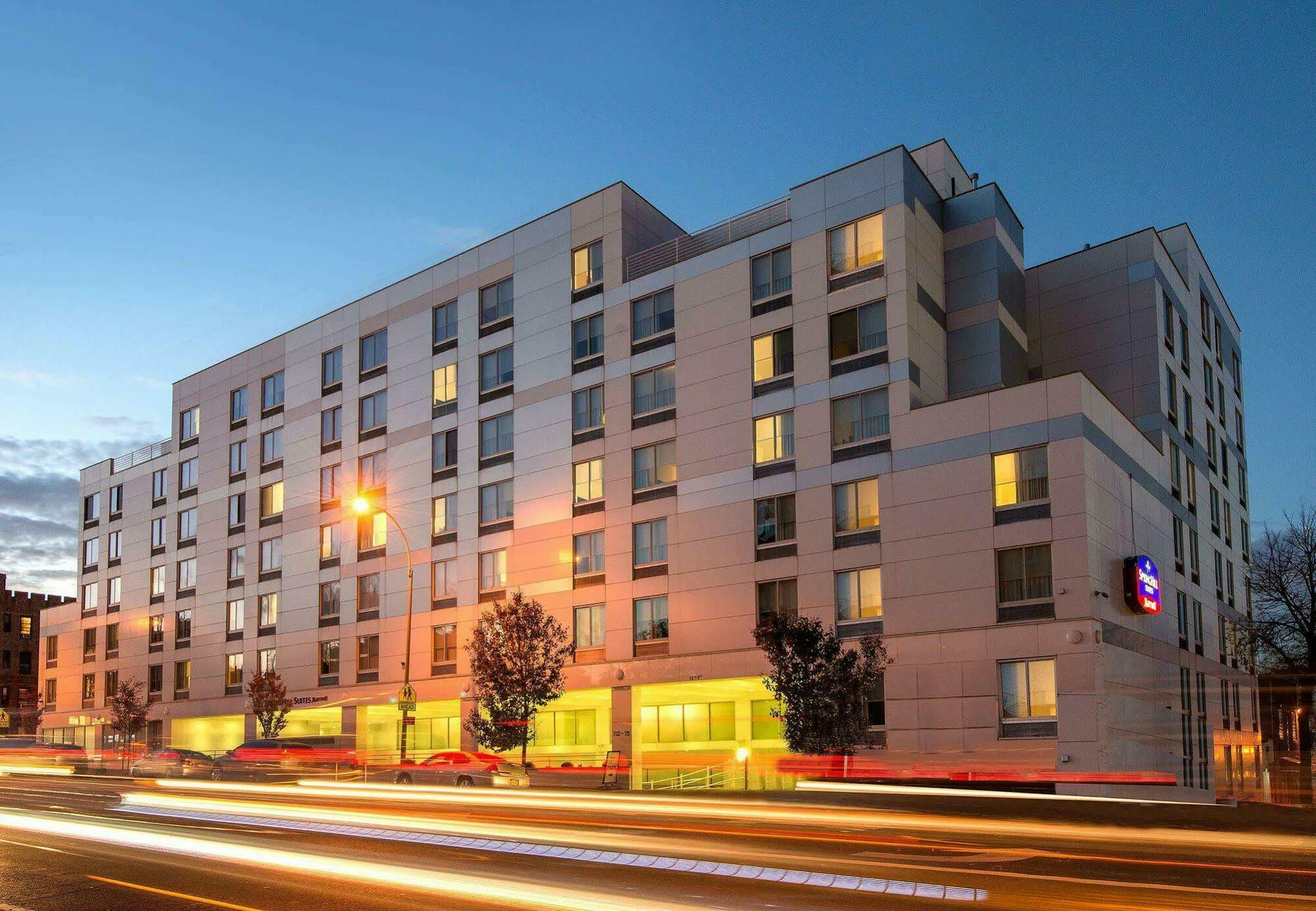 Springhill Suites By Marriott New York Laguardia Airport Extérieur photo